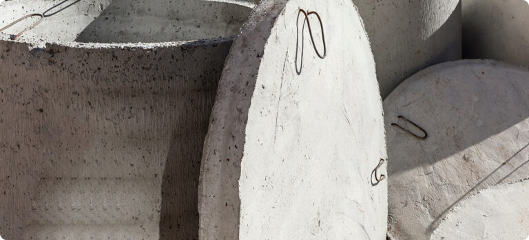granite-blocks-column-details-prepared-construction-close-up